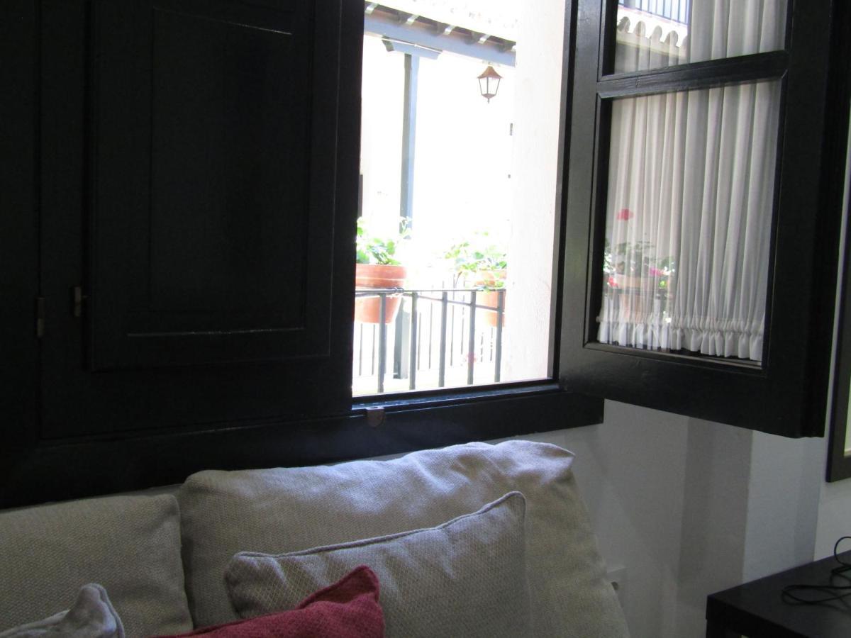 Apartamento Alameda Apartment Sevilla Bagian luar foto